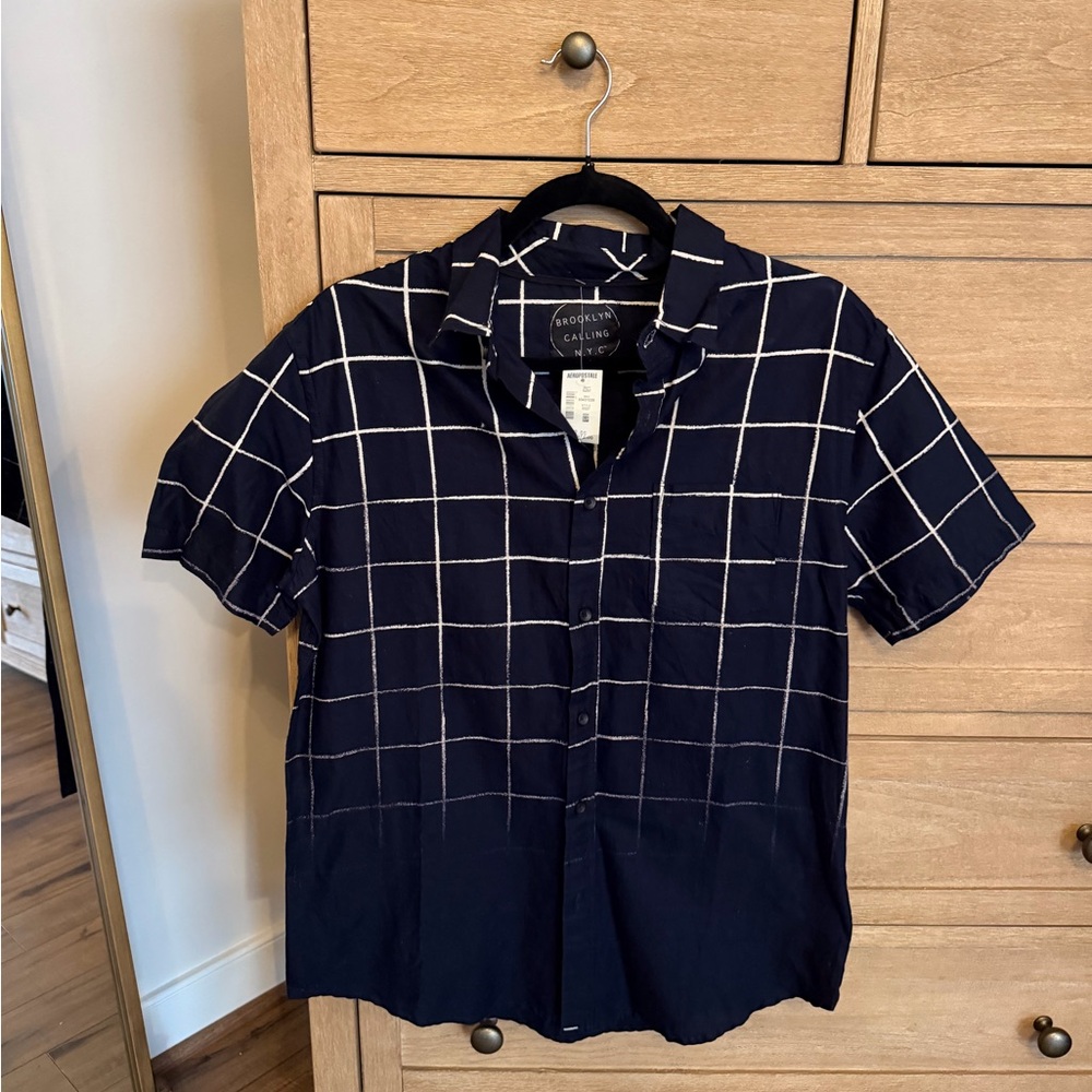 Aeropostale Brooklyn Calling NYC black short sleeve button up NWT